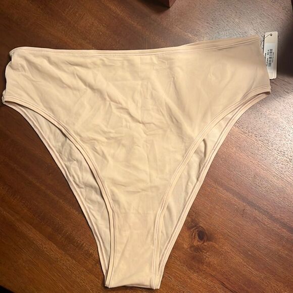New Skims Fits Everybody Cheeky Brief Size 4X - Picture 1 of 2